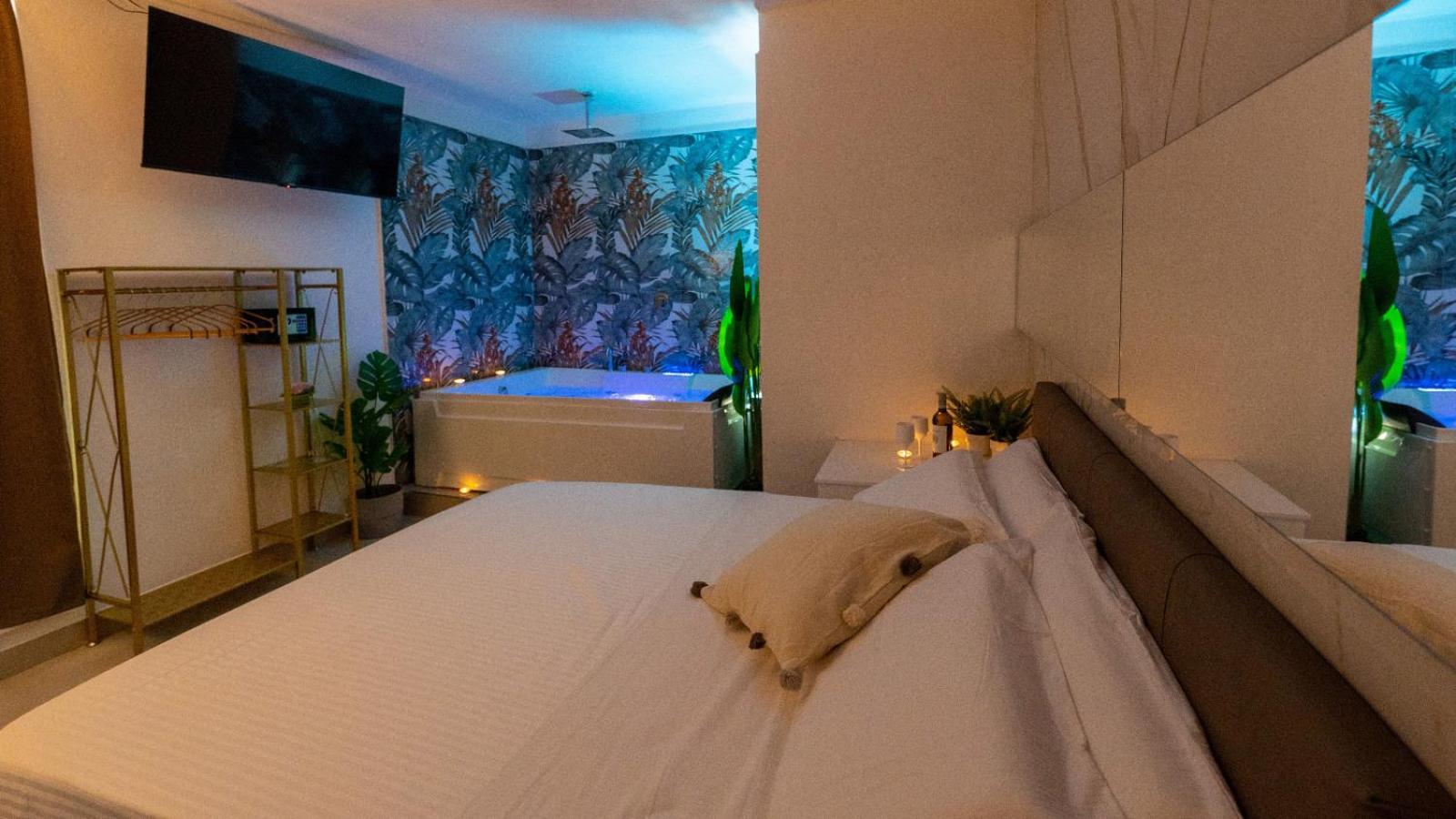 Mazzini Luxury Jacuzzy Suite Катания Екстериор снимка